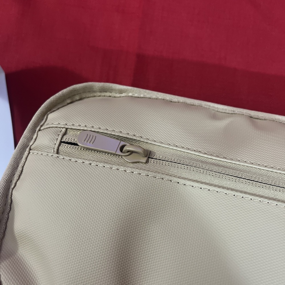 Jordan Toiletry Travel Bag Beige Cream New - Picture 6 of 8